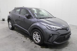 Toyota C-HR  picture 2