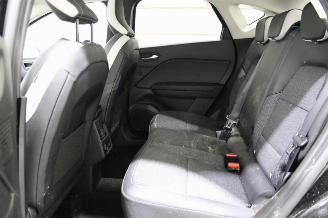 Renault Captur  picture 13