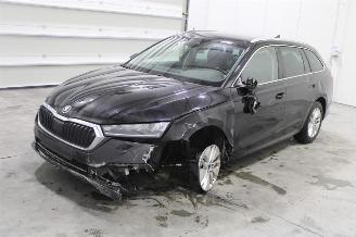 demontáž osobní automobily Skoda Octavia  2022/4