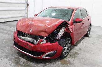 Vaurioauto  passenger cars Peugeot 308  2017/6