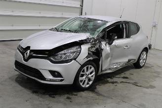 Schadeauto Renault Clio  2019/6