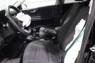 Kia Stonic  picture 10