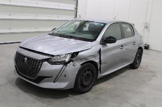 damaged passenger cars Peugeot 208  2023/3