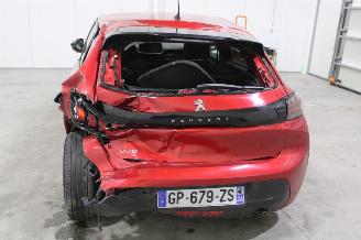 Peugeot 208  picture 7