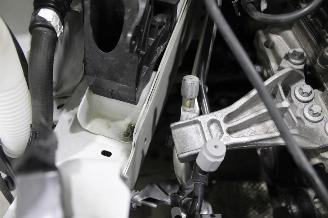 Peugeot 208  picture 15