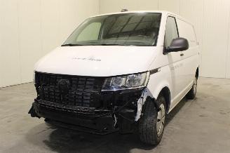 Schadeauto Volkswagen Transporter T6 2024/9