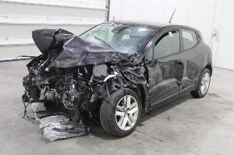 Voiture accidenté Renault Clio  2024/2