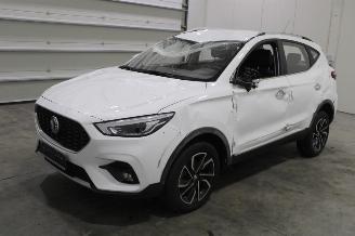 skadebil auto MG ZS  2024/7