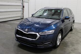 Voiture accidenté Skoda Octavia  2024/4