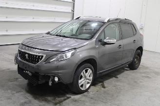 Vaurioauto  passenger cars Peugeot 2008  2018/11