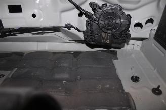 BMW iX1  picture 14