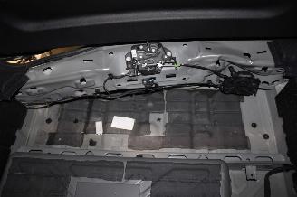 BMW iX1  picture 13