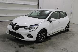 uszkodzony samochody osobowe Renault Clio  2020/6
