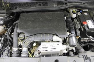 Peugeot 208  picture 14