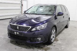 Auto incidentate Peugeot 308  2020/6