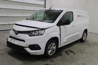 uszkodzony samochody osobowe Toyota ProAce CITY 2023/2