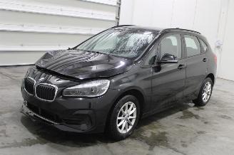 Damaged car BMW 2-serie 216 Active Tourer 2021/4