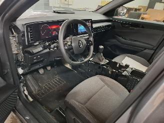 Renault Austral AUSTRAL 2024 12TCE HYBRIDE TERUG VAN DIEFSTAL picture 15