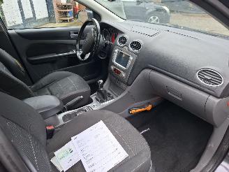 Ford Focus 1.8 16v  reservation poland titanium 176000km inruiler 2250 picture 9