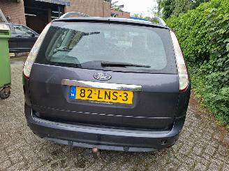 Ford Focus 1.8 16v  reservation poland titanium 176000km inruiler 2250 picture 5