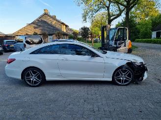 Mercedes E-klasse E 200 Aut. Coupé Pano Navi Led picture 6