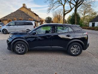 Peugeot 2008 Puretech 100 Active pack picture 6