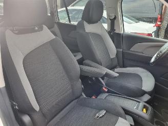 Citroën C4-picasso e-HDi 115 Aut. 7 Stoelen picture 13