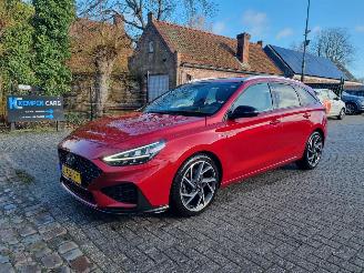 Unfallwagen Hyundai I-30 1.5 T-GDI Aut. Nline Stoelverw Navi Led 2023/1