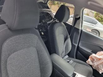Hyundai Kona EV 64kWh Premium Sky picture 12