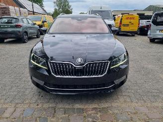Skoda Superb 1.6 TDI DSG Aut. Leder Navi Stoeverver. picture 8