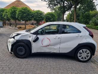 Toyota Aygo X 1.0 VVT-i Automaat picture 6