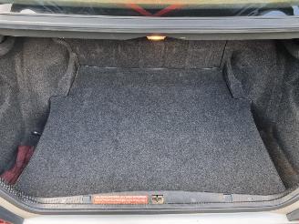 Mercedes E-klasse 250d Aut. W124 Schuifdak picture 9