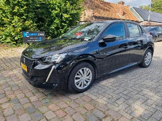 Damaged car Peugeot 208 1.2 Puretech Airco Navi 2021/6