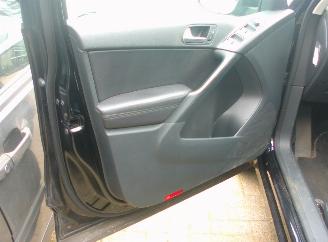Volkswagen Tiguan 2.0 TSI picture 9