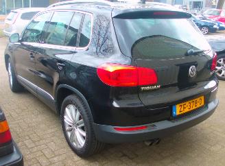 Volkswagen Tiguan 2.0 TSI picture 4