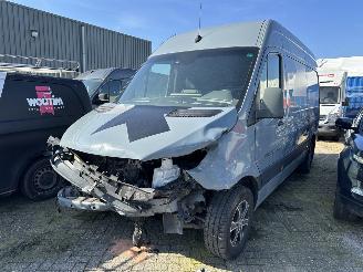 krockskadad bil bedrijf Mercedes Sprinter 2.2 2018/11