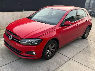 Avarii autoturisme Volkswagen Polo DSG AUTOMAAT / DRIVEABLE DAMAGE / LED / STOELVERWARMING 2018/12