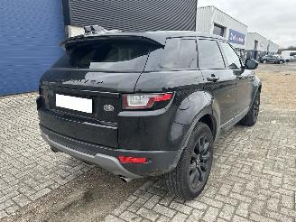 Land Rover Range Rover Evoque 2.0 TD4 FACELIFT AUT. SCHADEVRIJ | PANO | CAMERA | BLACK EDITION picture 4
