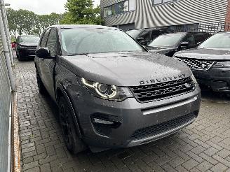Land Rover Discovery Sport 2.0 TD4 PANO/CAMERA/LEDER/TREKHAAK/MERIDIAN/LED/RIJDBAAR! picture 5