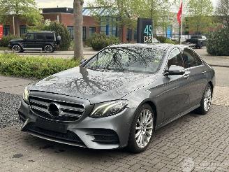 Voiture accidenté Mercedes E-klasse 200 AMG PANO/LED/19INCH 2016/11