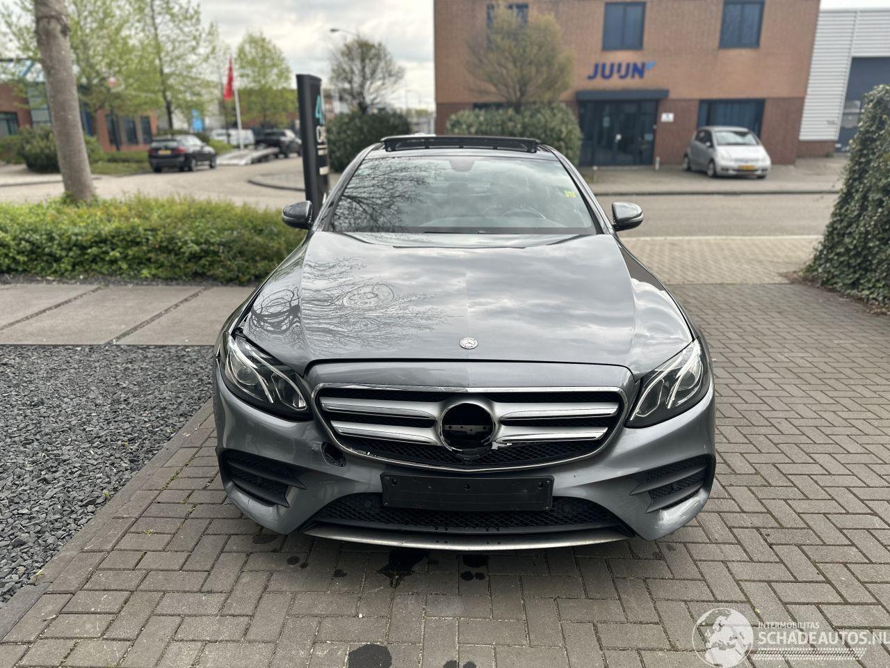 Mercedes E-klasse 200 AMG PANO/LED/19INCH