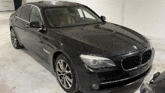 BMW 7-serie 730d/PANO/MEMORY/HEAD-UP/VENTILATIE/4xSTOELVERW./XENON-LED/FULL-ASSIST/TREKHAAK/VOL! picture 2