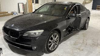 Vaurioauto  passenger cars BMW 7-serie 730d/PANO/MEMORY/HEAD-UP/VENTILATIE/4xSTOELVERW./XENON-LED/FULL-ASSIST/TREKHAAK/VOL! 2010/9