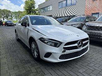 krockskadad bil auto Mercedes A-klasse A180d GROOT SCHERM/LED/CAMERA 2019/7