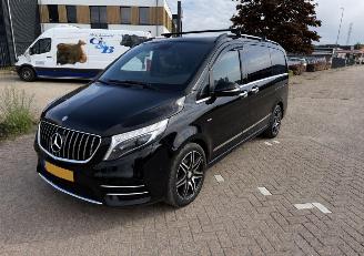 damaged passenger cars Mercedes V-klasse V250 4 MATIC AMG PAKKET FULL OPTIONS 2017/10