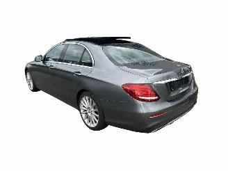 Damaged car Mercedes E-klasse 200 AMG PANO/LED/19INCH 2016/11
