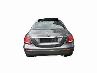 Mercedes E-klasse 200 AMG PANO/LED/19INCH picture 4