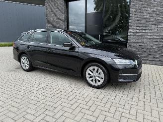 Skoda Octavia Combi NEW MOD.25! 2.0 TDI 150PK DSG7 Style picture 2
