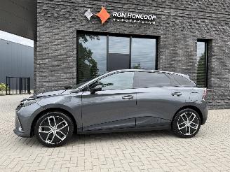 Damaged car MG MG4 Electric 64kWh 204PK Aut. Luxury 2024/3