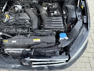 Volkswagen Touran FACELIFT 1.5 TSI 150PK DSG7 Highline 7-Personen picture 43